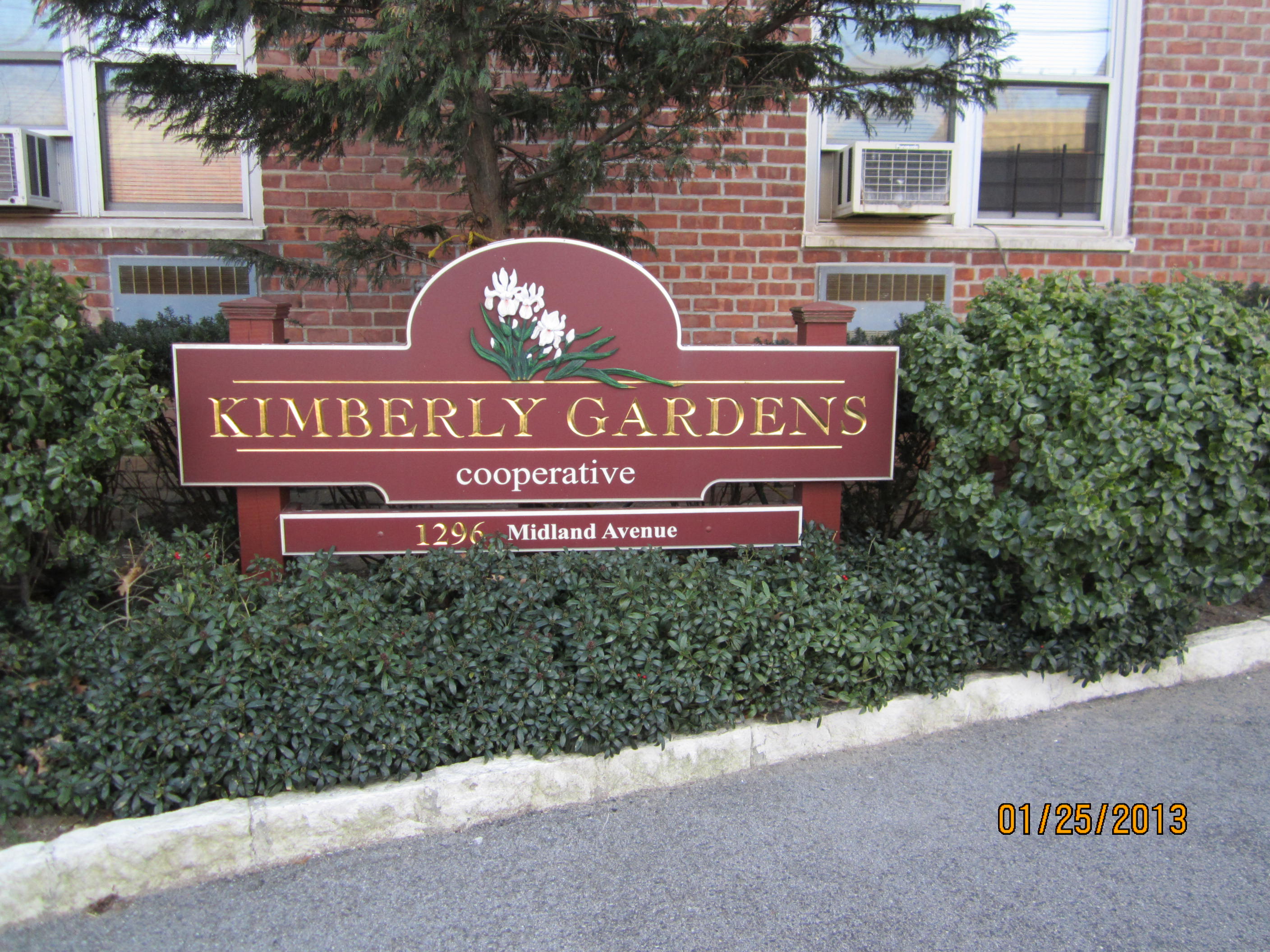 Residential/Commercial(s) for Sale
